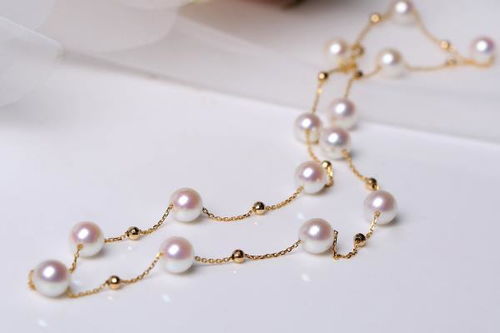 珠寶設(shè)計(jì)與計(jì)算機(jī)軟硬件技術(shù)開發(fā) 藝術(shù)與科技的融合之美